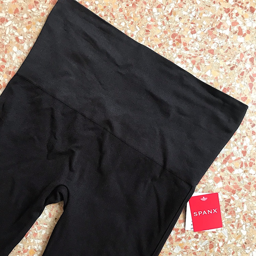 NWT Spanx bike shorts in very black